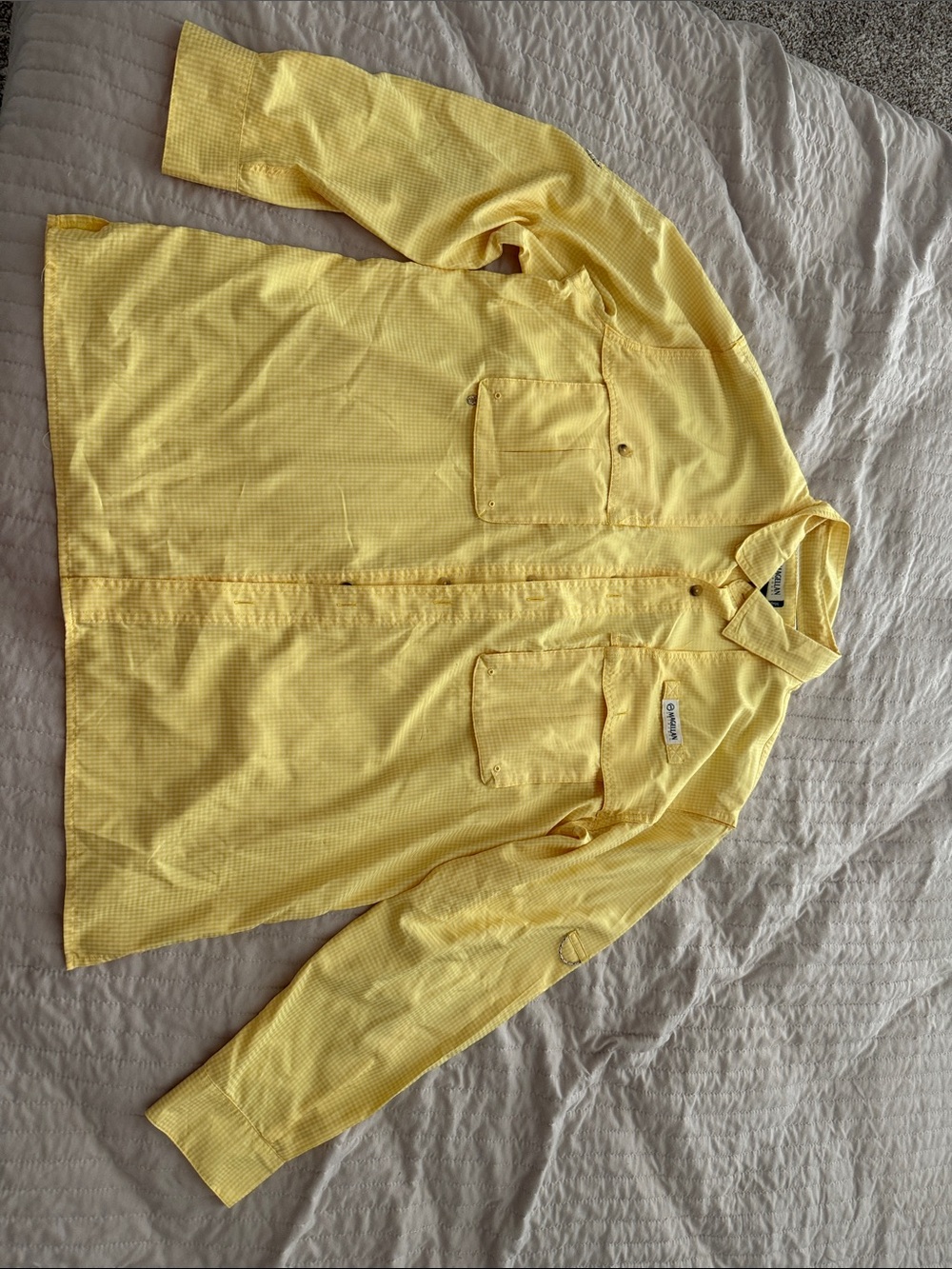 Columbia Yellow Long-Sleeve Casual Button-Down Shirt
